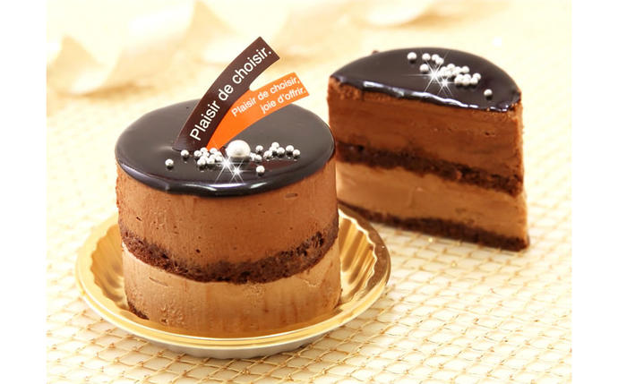 北海道新ひだか町のふるさと納税 リッチな味わい♪チョコレートケーキ『とろける生ショコラ』　北海道・新ひだか町のオリジナルケーキ