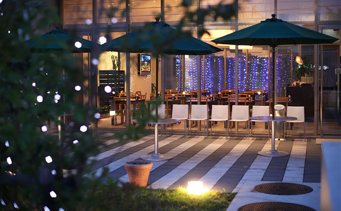 北海道富良野市のふるさと納税 FURANO NATULUX HOTEL　朝食付ペア宿泊券（ツイン）【ONシーズン】ホテル 旅行 北海道 富良野 ふらの 宿泊 チケット 体験 旅 食事