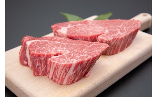 山形県舟形町のふるさと納税 【厳選！山形牛Ａ5ランク】ヒレステーキ300ｇ（150g×2枚）