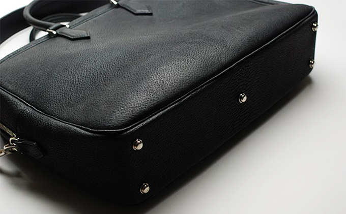 香川県東かがわ市のふるさと納税 【GOMYO　LEATHER】猪革　ビジネスバック（黒） ファッション カバン バッグ