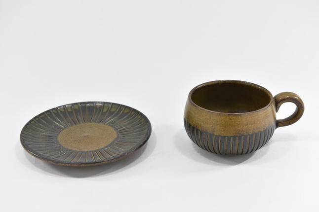 京焼「新羅釉木賊紋コーヒー碗・皿」（黒）1セット〈コーヒーカップ