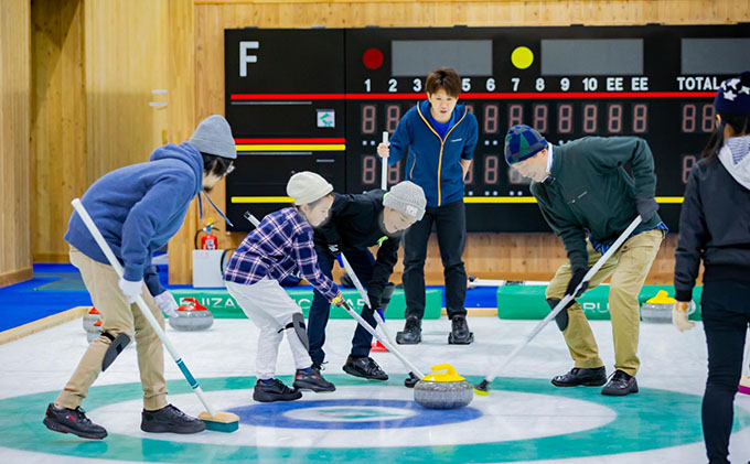 長野県軽井沢町のふるさと納税 カーリング体験（お土産付き） 体験チケット スポーツ