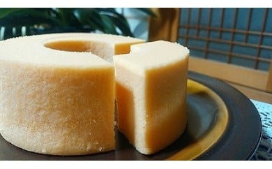 茨城県行方市のふるさと納税 U-1 ☆たまごやさんがつくったバウムクーヘン(2個)