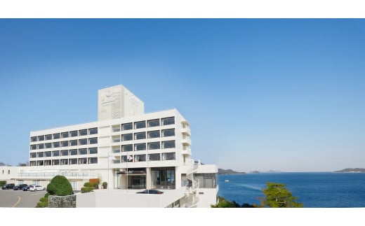 三重県鳥羽市のふるさと納税 Q-36鳥羽国際ホテル オーシャンビュー・スイート 1泊夕朝食付 ペア宿泊券（夕食：［伊勢海老・鮑付］フレンチまたは和食）