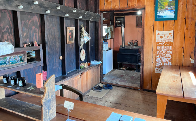 北海道南富良野町のふるさと納税 ベーグル 北海道 おまかせベーグル 10個 詰め合わせ セット 個包装 小分け 食べ比べ パン 天然酵母 天然酵母パン ナッツ チョコ チーズ レーズン いちじく ベーコン ソーセージ キャラメル ゴマ 甘納豆 全粒粉 くるみ