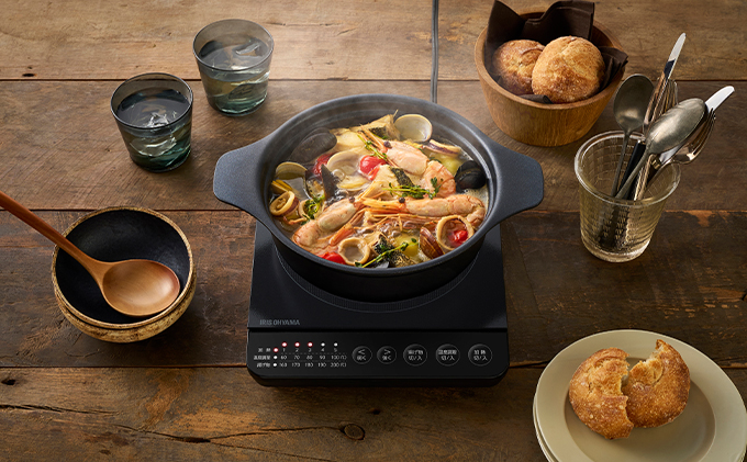 宮城県大河原町のふるさと納税 IHクッキングヒーター 鍋セット IHKP-T39220-B ブラック 卓上 1000W コンロ IHコンロ コンパクト 火力 鍋 加熱 揚げ物 アイリスオーヤマ 調理家電 キッチン家電