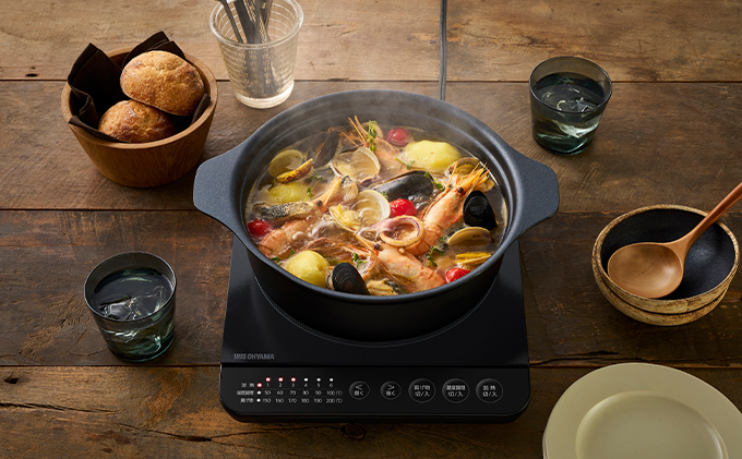 宮城県大河原町のふるさと納税 IHクッキングヒーター 鍋セット IHKP-T39124-B ブラック 卓上 1400W コンロ IHコンロ コンパクト 火力 鍋 加熱 揚げ物 アイリスオーヤマ 調理家電 キッチン家電