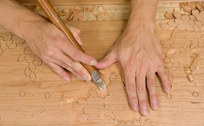 長野県軽井沢町のふるさと納税 軽井沢彫り　大坂屋家具店　彩色仏壇 工芸品 民芸品 伝統技術 仏具 鮮やかな彩色 お仏壇 桜の彫刻 優しい印象 軽井沢彫