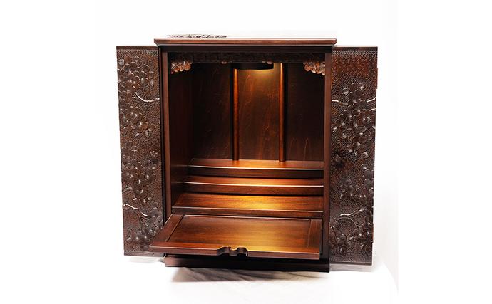 長野県軽井沢町のふるさと納税 軽井沢彫り　大坂屋家具店　置き仏壇 工芸品 民芸品 伝統技術 仏具 桜の彫刻 お仏壇 上品 豪華 リビング 軽井沢彫