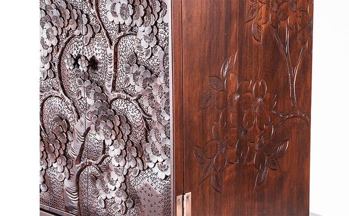 長野県軽井沢町のふるさと納税 軽井沢彫り　大坂屋家具店　置き仏壇 工芸品 民芸品 伝統技術 仏具 桜の彫刻 お仏壇 上品 豪華 リビング 軽井沢彫