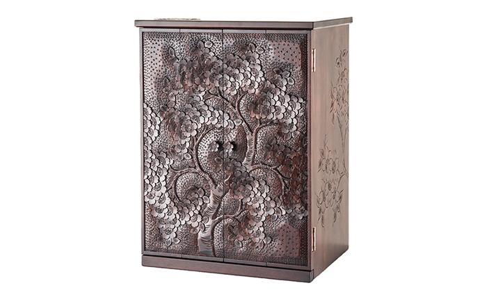 長野県軽井沢町のふるさと納税 軽井沢彫り　大坂屋家具店　置き仏壇 工芸品 民芸品 伝統技術 仏具 桜の彫刻 お仏壇 上品 豪華 リビング 軽井沢彫