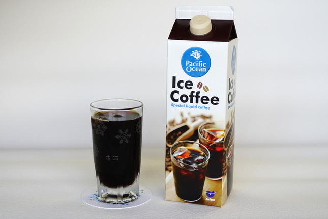茨城県古河市のふるさと納税 無糖アイスコーヒー　1000mlパック×6本 ※着日指定不可 | coffee 6リットル コーヒー 珈琲 アイスコーヒー アイス珈琲 ブラック ブラックコーヒー 無糖 紙パック 飲料 ネルドリップ ドリンク 取り寄せ お取り寄せ 個包装 3本 3L ご家庭用 手土産 美味しい おいしい おしゃれ 高級 カフェ ギフト 厳選 贈答 贈り物 お中元 夏ギフト プレゼント 茨城県 古河市  送料無料 _EG05