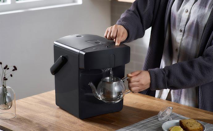 宮城県大河原町のふるさと納税 電気ポット ポット ジャーポット 2.2L メカ式 IMHD-222-B ブラック アイリスオーヤマ 保温 カルキ抜き 空焚き防止 省エネ 小型 ミニポット 湯沸かし 湯沸かし器 シンプル 軽量