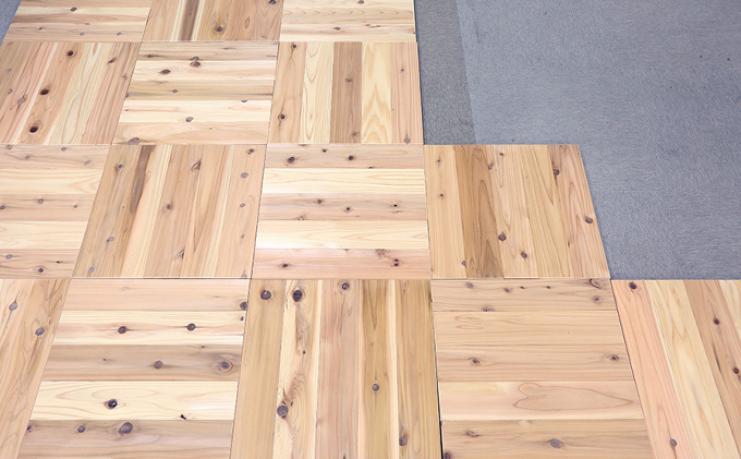 京都府宇治田原町のふるさと納税 床敷き無垢ボード8枚セット〈無垢材 暖衝効果 断熱効果 調湿効果 抗菌作用 吸音効果 雑貨 日用品 工芸品〉