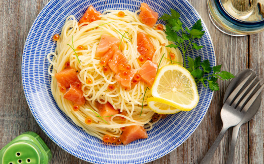 北海道紋別市のふるさと納税 14-209 鮭親子漬けセット(4個)