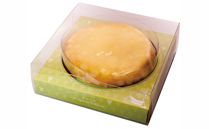 北海道富良野市のふるさと納税 菓子工房フラノデリス【ミルクレープ】(お菓子 スイーツ デザート お祝い おやつ 贈り物 ギフト 甘い 手作り 北海道 送料無料 道産 富良野 ふらの 人気)