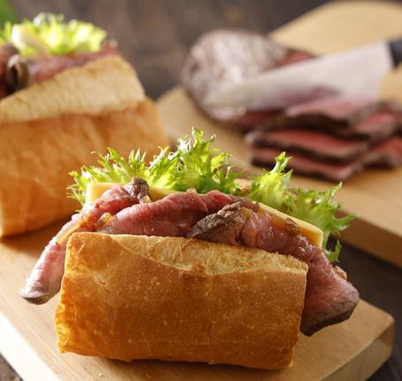 北海道池田町のふるさと納税 北海道 国産 十勝 ローストビーフセット 300g 1パック 冷蔵 国産牛 ローストビーフ お中元 お歳暮 ギフト 贈答 無添加 ローストビーフ タレ付き