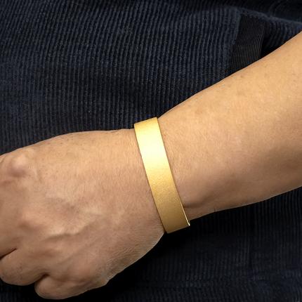 山梨県昭和町のふるさと納税 ブレスレット 純金 造幣局検定刻印付 K24 鍛造技法 幅15mm 腕周り20cm 210204105tmunik24-20 SWAA240