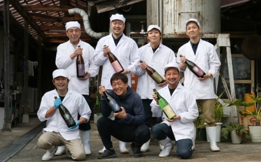 島根県安来市のふるさと納税 清酒月山（特別純米・特別純米出雲）　（720ml×2本）【月山 特別純米 出雲 全国新酒鑑評会 金賞受賞 お酒 銘酒 日本酒 万能 旨口 食中酒 おすすめ すっきり 爽やか 島根県 安来市】