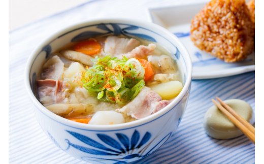 大分県国東市のふるさと納税 おおいた和牛＆米の恵み豚W切り落しセット1.6kg