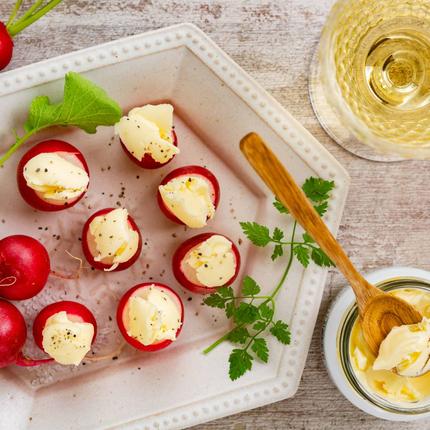 北海道紋別市のふるさと納税 16-104 よつ葉伝統造りバター(2個)・発酵バター(2個)セット