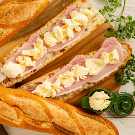 北海道紋別市のふるさと納税 16-91 よつ葉パンにおいしい発酵バター（100ｇ）×10個