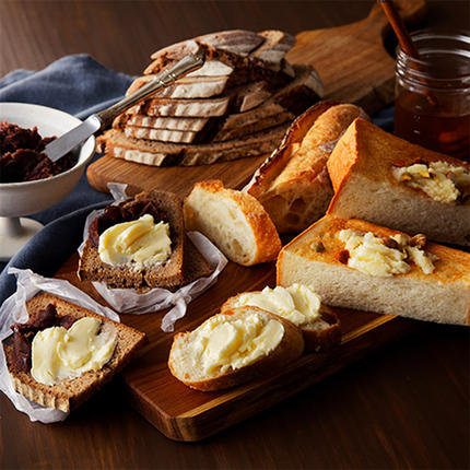 北海道幕別町のふるさと納税 よつ葉 「パンにおいしいよつ葉バター」100g×6【 よつ葉 パンにおいしいバター おすすめ ランキング トースト 塗りやすい 有塩 高級 比較 北海道 十勝 幕別 】