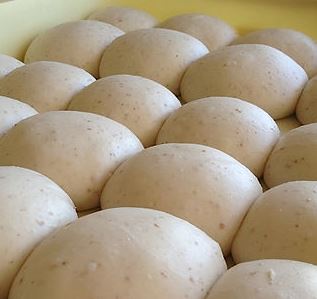 北海道池田町のふるさと納税 【セゾン限定】冷凍 ピザ 3種3枚660g 手作り 本格派 ナポリ仕込み 焼くだけ 北海道 PIZZERIA飛行船 冷凍ピザ 池田町