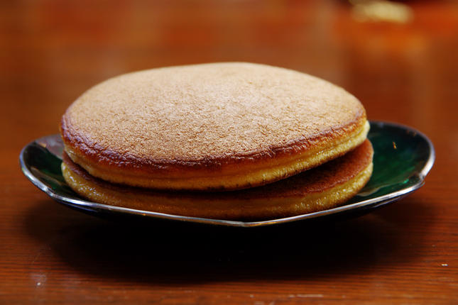 神奈川県伊勢原市のふるさと納税 手焼き特製どら焼き 4種アソート 4個入り [つぶあん、こしあん、つぶあんバター、こしあんバター／各1個]｜お試し アソートセット 詰合せ 和菓子 あんこ スイーツ どらやき [0893]