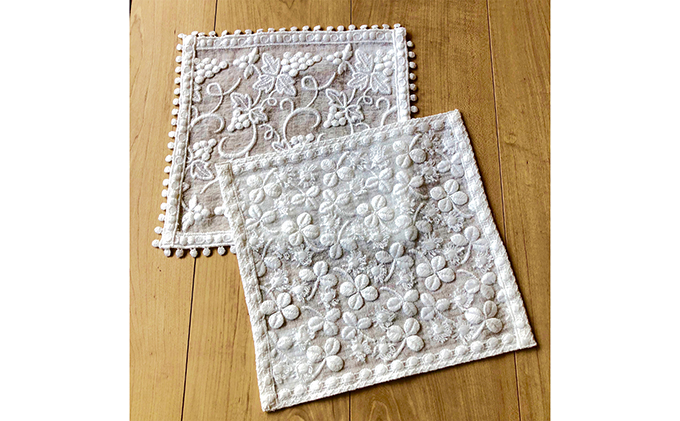 岡山県赤磐市のふるさと納税 白いタオルレースハンカチ２枚組 民芸品 工芸品 小物 雑貨 ファッション 刺繍