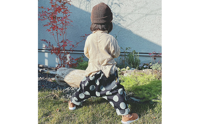 岡山県里庄町のふるさと納税 「大きなドット」児島デニムのサルエルパンツ（約100センチ） ファッション 子供服 キッズ