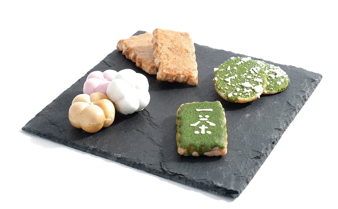 福岡県朝倉市のふるさと納税 和菓子 米菓 詰合せ 4種 計8袋 お菓子 せんべい おかき お茶菓子 久保山米菓