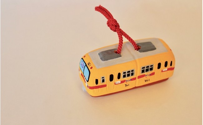 福岡県福津市のふるさと納税 津屋崎人形　旧西鉄宮地岳線３００系土鈴[F1527a]