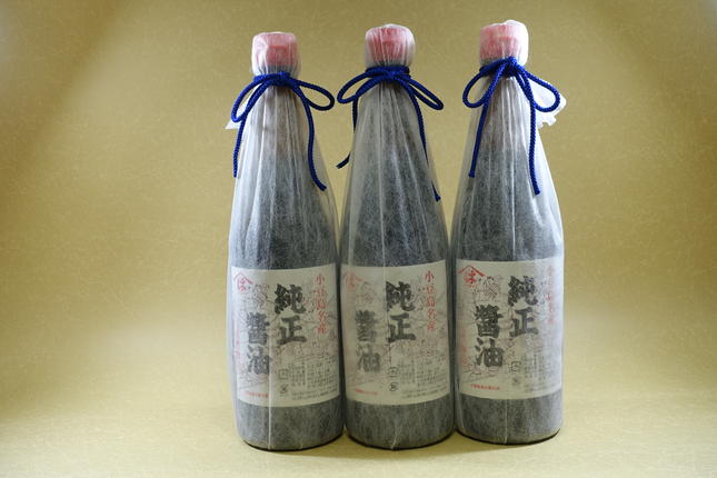 香川県土庄町のふるさと納税 小豆島 純正 醤油 720ml 3本 セット 詰め合わせ 小豆島醤油 しょうゆ 濃口醤油 濃口しょうゆ 調味料 調味料セット 日用品 消耗品 香川 香川県 土庄町