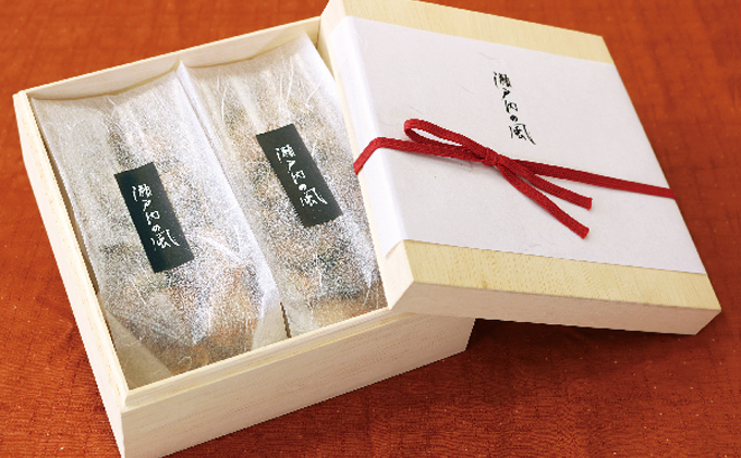 岡山県瀬戸内市のふるさと納税 厳選発酵黒にんにく『瀬戸内の風』 薬味 野菜 根菜 加工食品