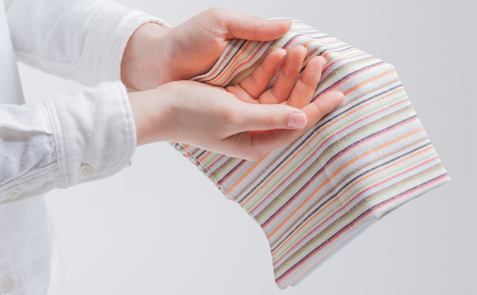 静岡県浜松市のふるさと納税 つむぐ はんかち 5枚 セット 遠州綿紬 ハンドタオル 手ぬぐい ハンカチ 雑貨 日用品 小物