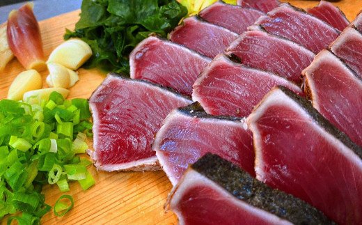 高知県田野町のふるさと納税 【四国一小さなまち】ヤマシン特選土佐の鰹タタキとさしみセット