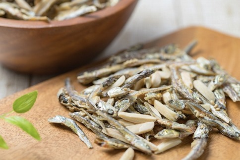 愛知県碧南市のふるさと納税 手軽に健康習慣 小分けのこざかなアーモンド カシューナッツ入り 480g(16gｘ30袋) おうち時間 おやつ 大満足 美容 健康 栄養豊富 人気 高リピート ナッツ H059-121