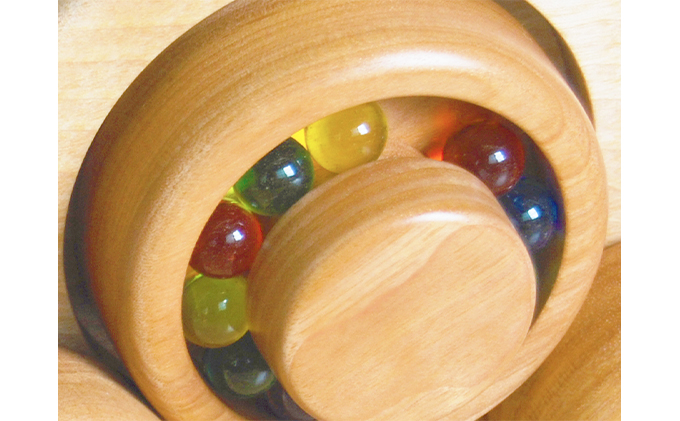 北海道南富良野町のふるさと納税 木のおもちゃ「クルクルサンサンカー」 北海道 南富良野町 おもちゃ オモチャ トイ 知育 子供 プレゼント 孫 贈り物 ギフト 雑貨 玩具 工芸品