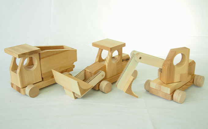 北海道赤平市のふるさと納税 自分で組立ててみよう！はたらくくるま3種セット 工芸品 玩具