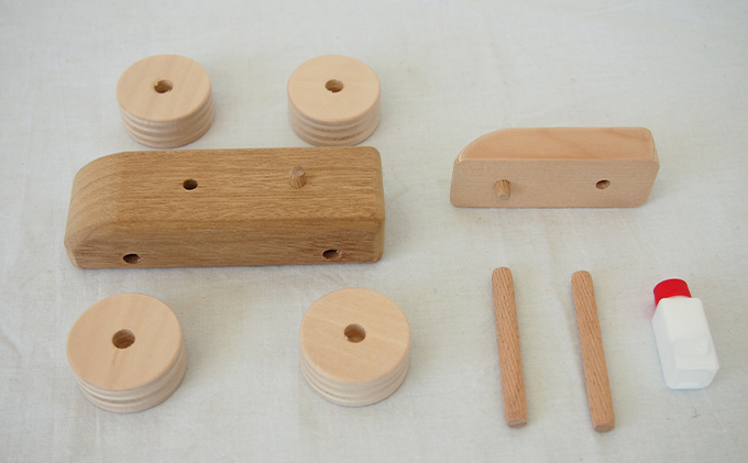 北海道赤平市のふるさと納税 楽しくつくって楽しく遊ぶ！レーサーカー＆ころころカー 工芸品 玩具