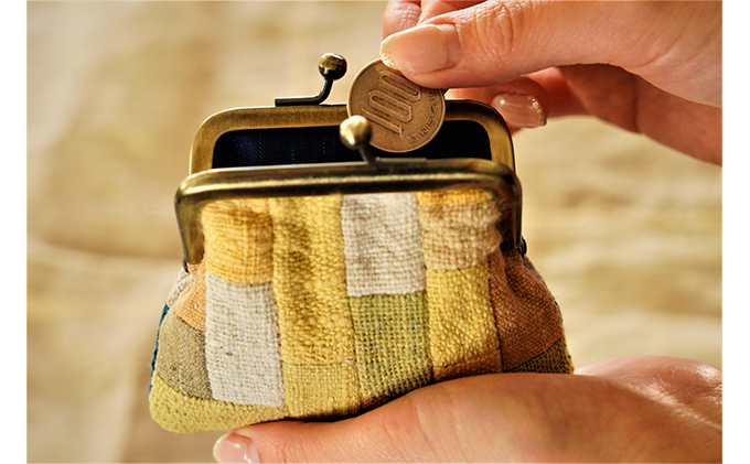 京都府南山城村のふるさと納税 【宮本佳緒里の布小物：財布】手作りのがま口財布（小銭入れ）【草木染め】 ファッション小物 織物