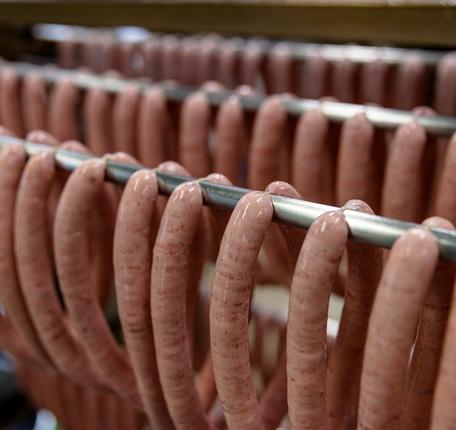 山梨県富士河口湖町のふるさと納税 【山中湖ハム 無添加ソーセージ】豚肉と塩、ハーブ香辛料だけで作った無添加ソーセージ/800ｇ FAB003