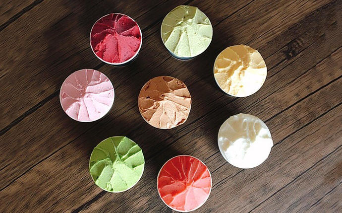 北海道新ひだか町のふるさと納税 ＜6ヶ月定期便＞北海道産 生乳 ジェラート アイス 毎月12個  詰め合わせ ジェラートセット