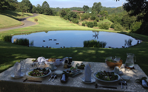鹿児島県霧島市のふるさと納税 PK-002 天空の森「霖雨の森」ペア宿泊券(1泊2食付)温泉付きヴィラで完全プライベート1泊2食付きペア宿泊チケット【天空の森】宿泊 旅行 チケット 宿泊券 温泉 旅行券 温泉 高級宿